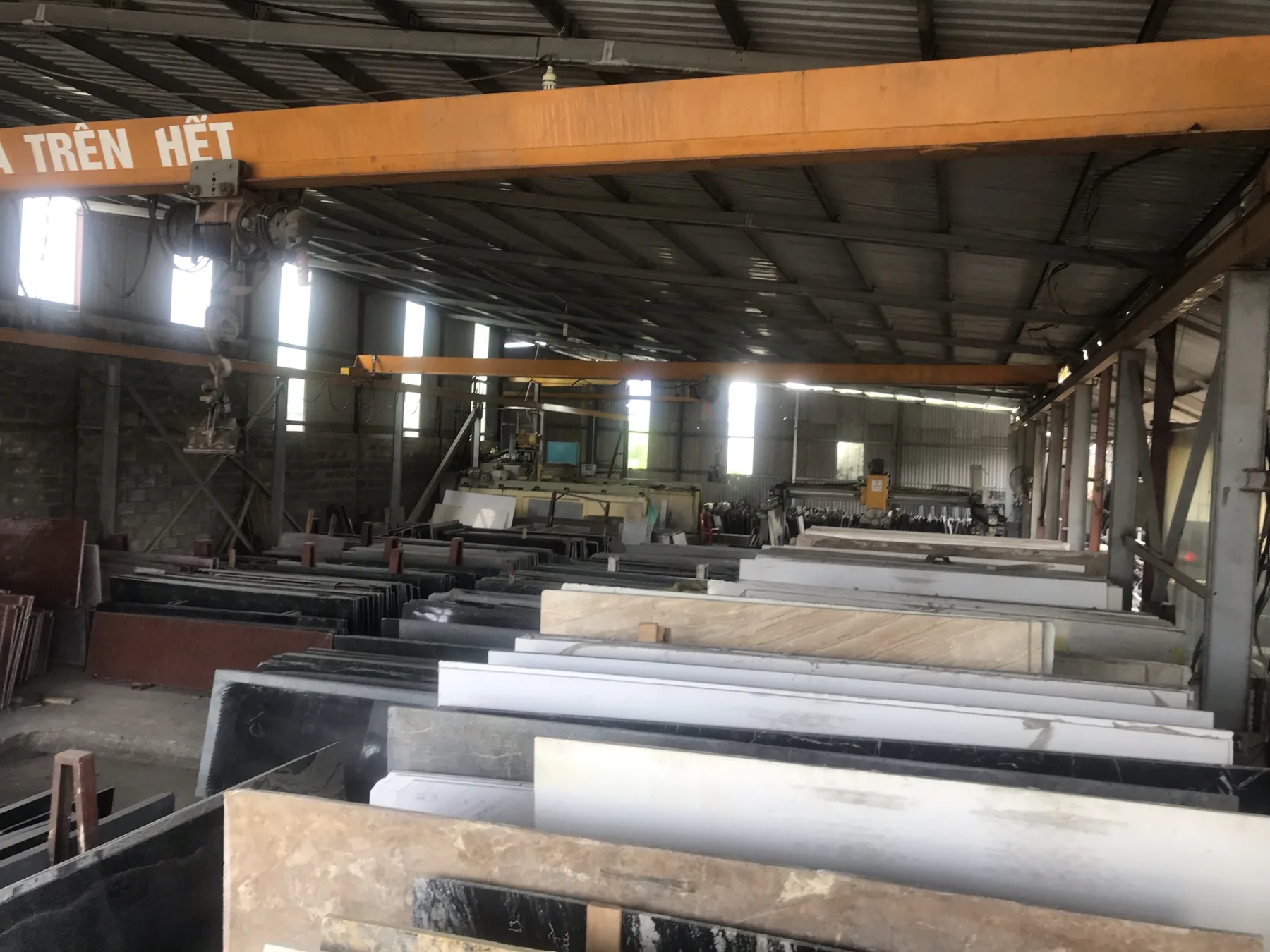 Xưởng gia công đá Bymehome tại Long An